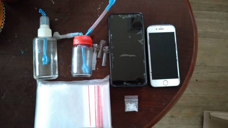 毒品混充乾燥劑 空降鑰匙躲查緝 狡猾毒販仍落網