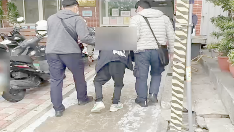 男持刀搶檳榔攤，豐原警2小時內火速逮人依法送辦
