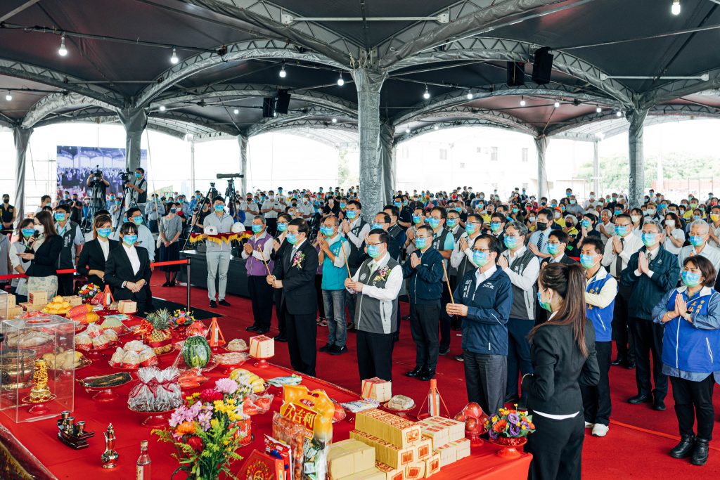 市長與貴賓共同為工程祈福