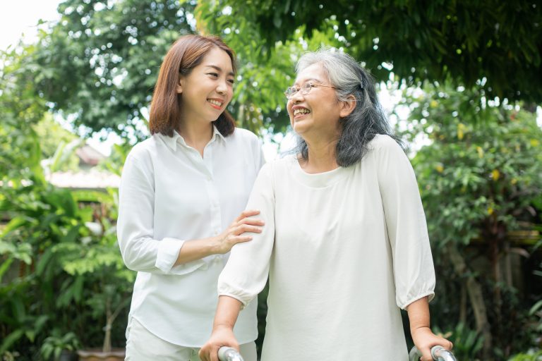 長照花費拖垮家中經濟   桃園媽媽李柏瑟：照顧好老人就是幫助年輕人