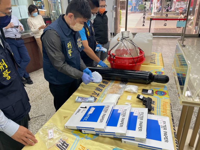 屏警年節前淨治安威力掃蕩黑毒賭詐 讓民眾安心過好年