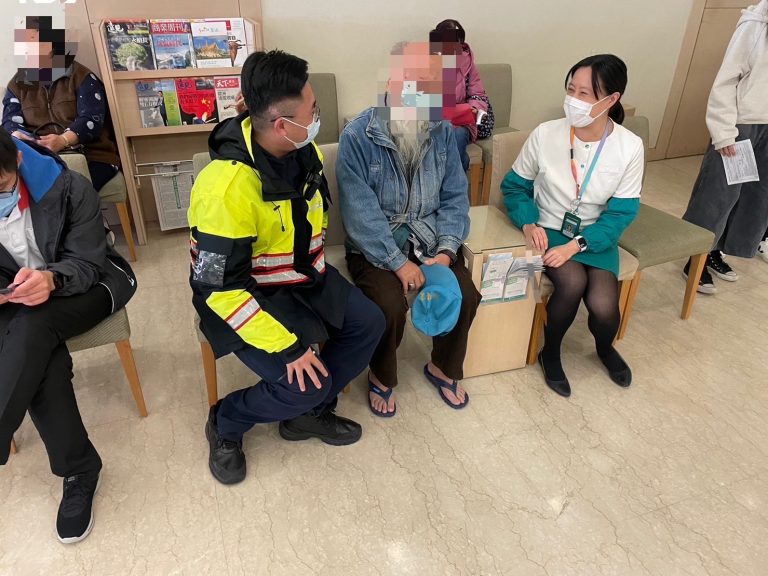 台中南屯警民及時攔阻老翁被愛情詐騙