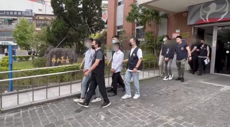 士林警打擊詐騙，緝獲18歲車手集團