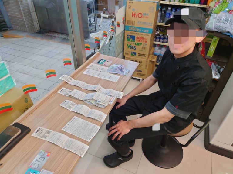 超商內男子多次提款行跡鬼祟，休假警員查覺逮捕車手