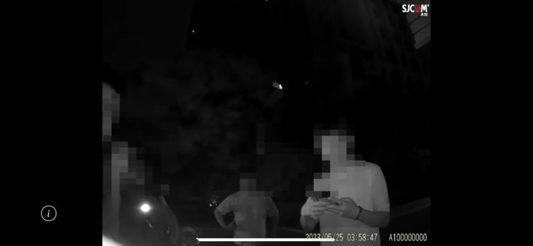警霸氣制止酒駕男豬隊友鬧事
