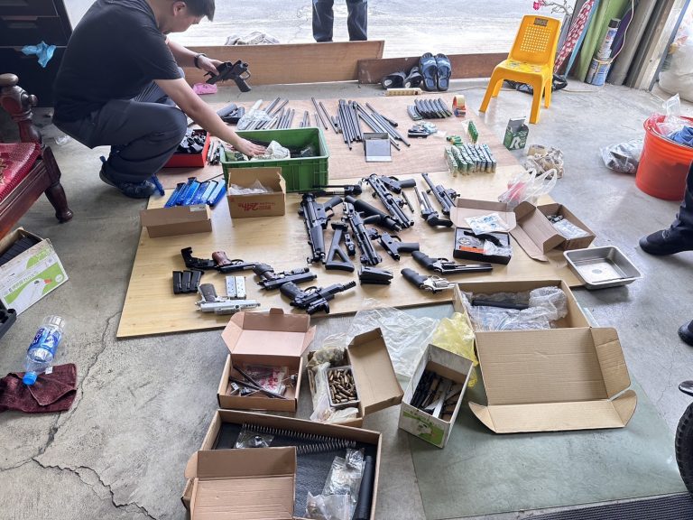 彰化男子以「玩具槍」名義販售改造槍枝，警方成功查獲