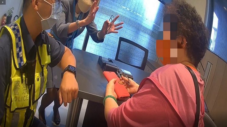▲圖說：陳姓女子欲匯款助蘇丹外科醫師返台，行員一聽劇本立即報警攔截 （圖／台中市政府提供）
