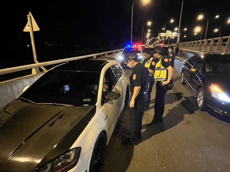 暑期青春專案起跑，竹縣警、監、環，擴大掃蕩夜間噪音改裝車輛