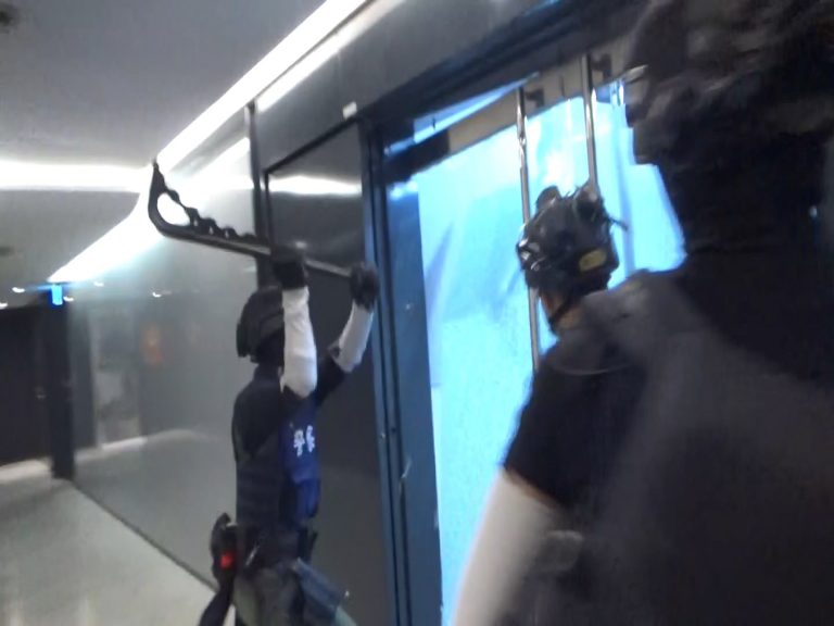 刑事局刑破獲藏身台中七期高級商辦的博弈機房