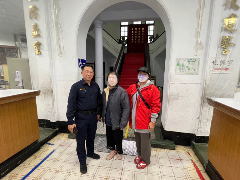 台中警攔查意外尋獲失蹤人口 家屬情緒激動頻頻致謝