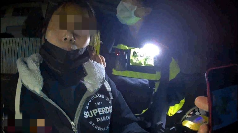 臺中警察熱心助兩位失聯移工 令人動容的同鄉情深故事
