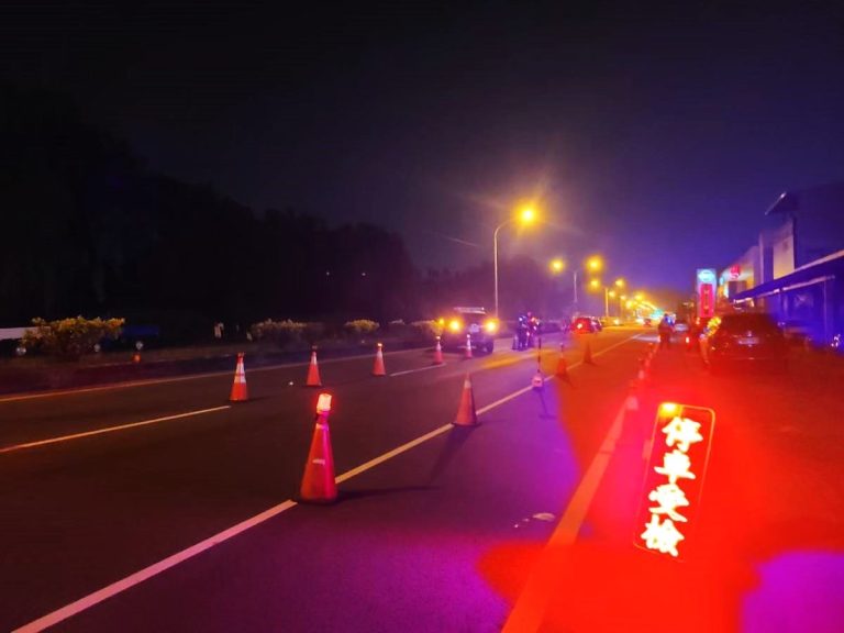 屏警積極取締違規改裝車