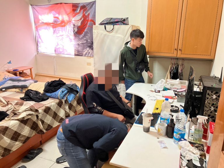 遏止選舉賭盤歪風 中市警鐵腕掃蕩地下賭盤 查扣上千萬錢海