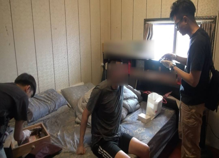台中警掃蕩擁槍自重毒販