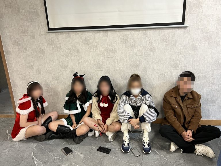 台中警破獲大型百家樂、德州撲克賭場 逮捕23人