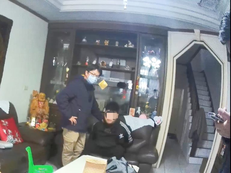 中壢分局逮捕詐欺車手   揭開冒用投資公司的詭計