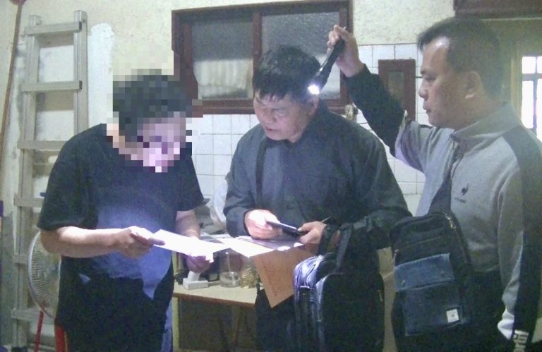 LINE投資股票攏係假，台南刑大逮捕多名車手