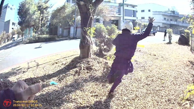 勇敢追捕！警察實習生協助控制逾期滯留越南籍移工