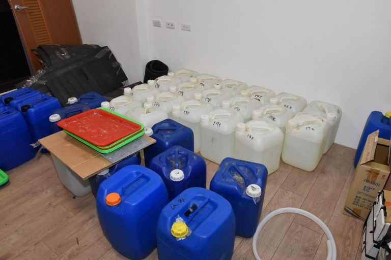 台中警方年節前破獲製毒工廠