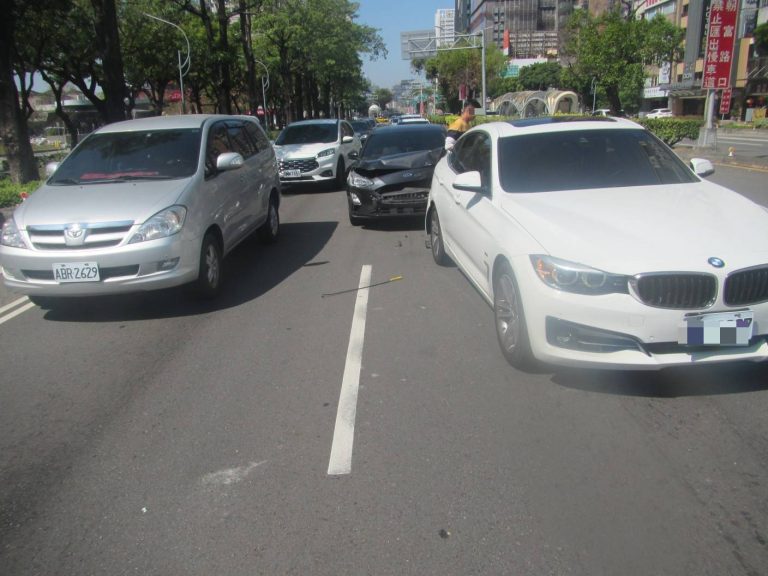 臺中警方圍捕通緝犯：查獲毒品及盜車車牌