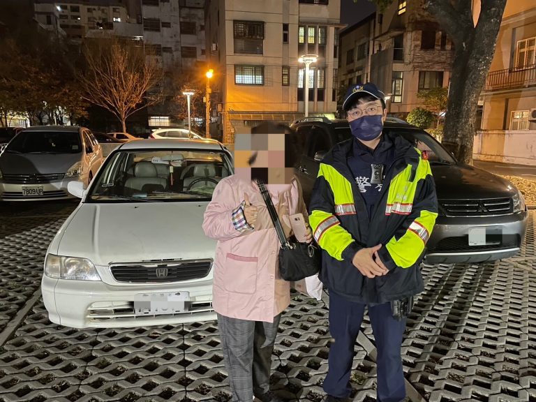 友善警員助老婦尋回愛車 感動感謝道謝