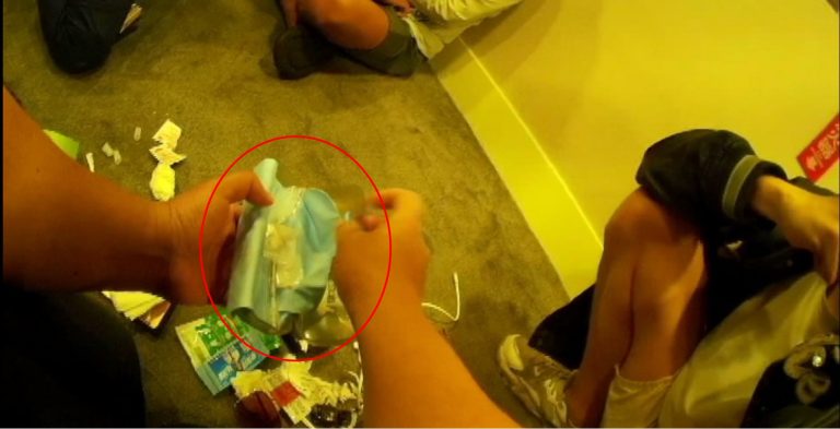 精明警員防毒大作戰！破獲旅館毒品交易