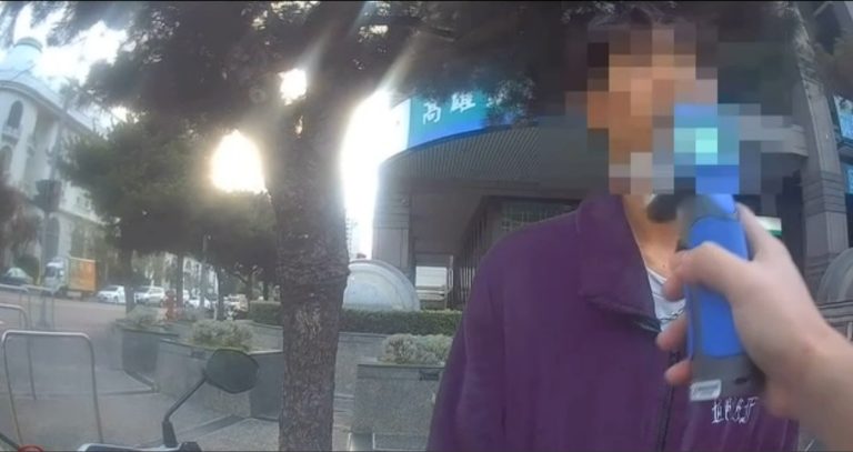 ▲圖說：謝男酒後騎車遭攔時還談笑風生，沒想到酒測值超標，當場大驚失色 （圖／台中市政府提供）