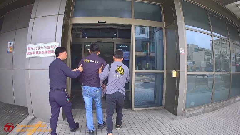 男上班途中突發心悸求警救命 警迅速開道掌握黃金救援時間
