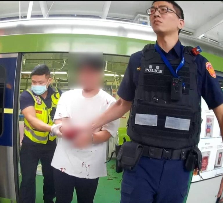 台中捷運發生持刀傷人事件