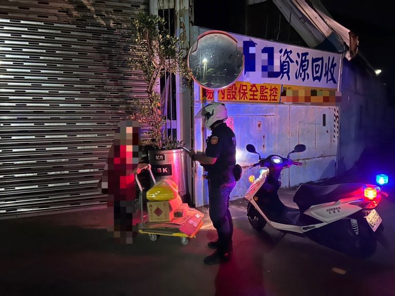 失智阿婆走失 鶴岡警員迅速尋回暖心助返家