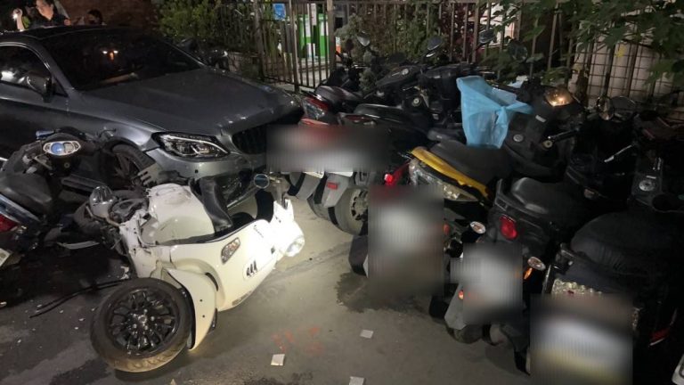 臺北酒駕失控撞毀15輛車，警方迅速逮捕嫌犯