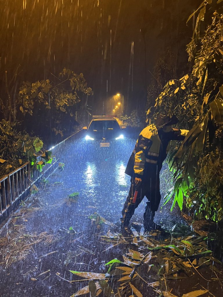 凱米颱風來襲 臺中警全力協助救災