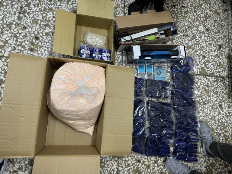 刑事局破獲手搖飲店掩護毒品咖啡包分裝場
