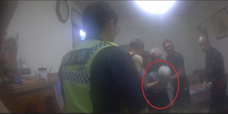 老嫗麵食「噎喉」哈姆立克救命  花蓮鳳林警神救援！