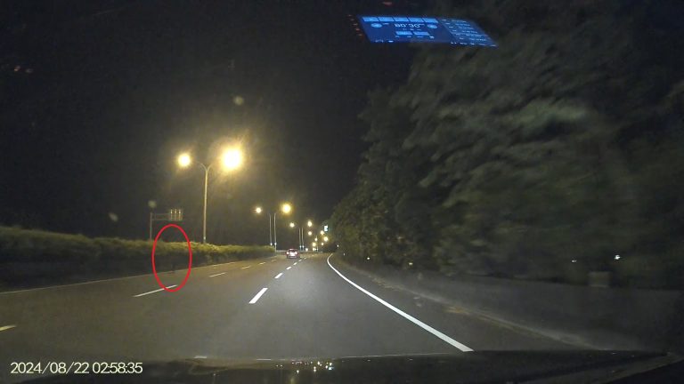 迷失婦人誤闖中投公路   台中霧峰警急救援