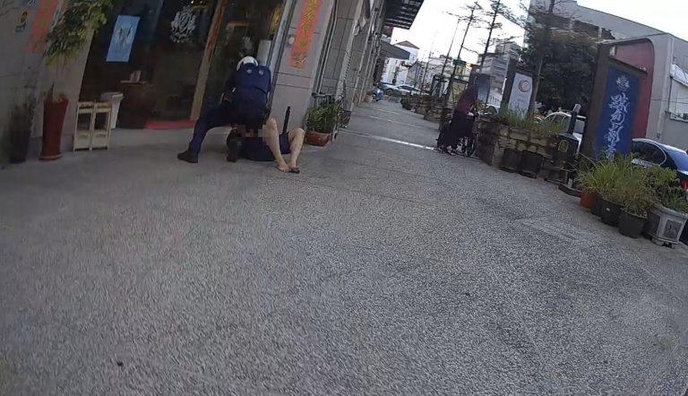 台中警員機警攔查 追捕通緝犯過程一波三折