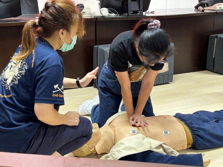 基隆市消防局呼籲全民學習CPR，拯救生命刻不容緩！