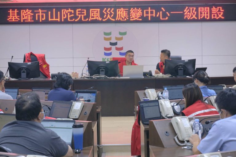 防範中颱山陀兒侵襲 市長謝國樑親坐鎮應變中心