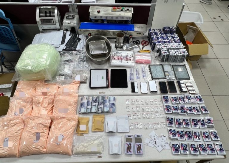 假禮儀社真製毒工廠 竹北警雷霆掃毒  查獲「彩虹菸」「咖啡包」等