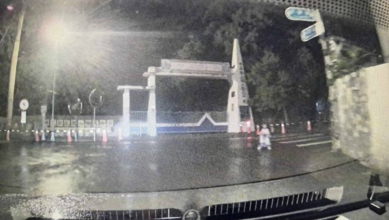 5歲女童深夜騎三輪車尋母 關山警及時發現通知母親平安接回