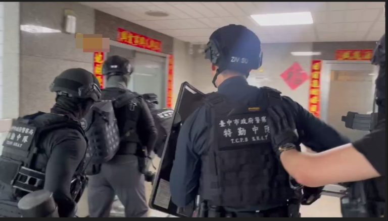 網路簽賭藏身熱鬧商圈  刑事局率隊攻破博弈機房