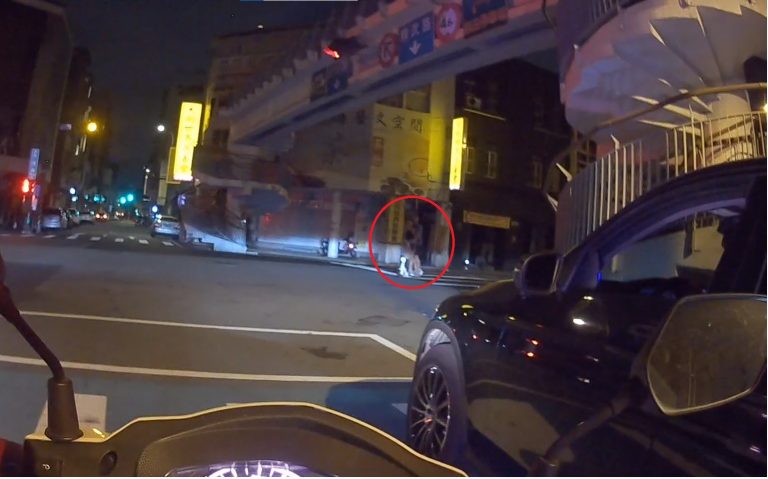 男子酒後騎電動滑板車閃避警方攔查 遭依法舉發
