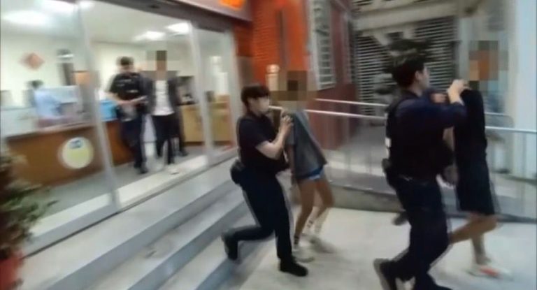 酒後糾紛爆打架衝突 花蓮警方控制現場逮捕滋事份子送辦