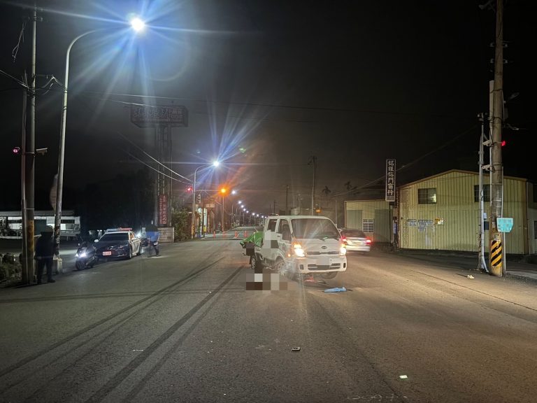 疑天色昏暗3車反應不及  老翁騎腳踏車過馬路遭撞
