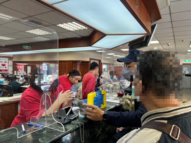 差點成了洗錢共犯！警見一關鍵破綻急勸翁