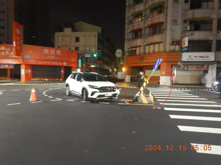 台中道路設計不良 造成進化北路左轉容易自撞事故