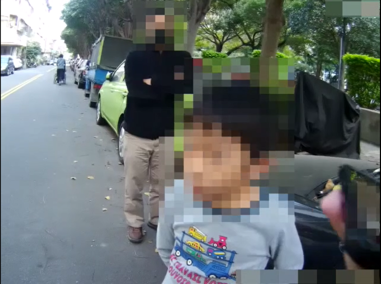 台中男童迷路徘徊公園 警民合作無間助返家團圓