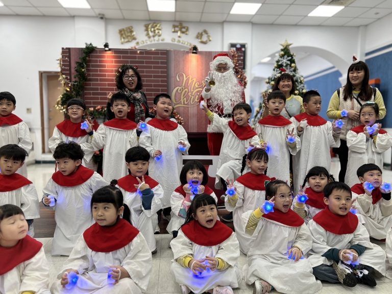 基隆幼兒耶誕市府報佳音   可愛萌樣傳遞歡樂節慶氛圍