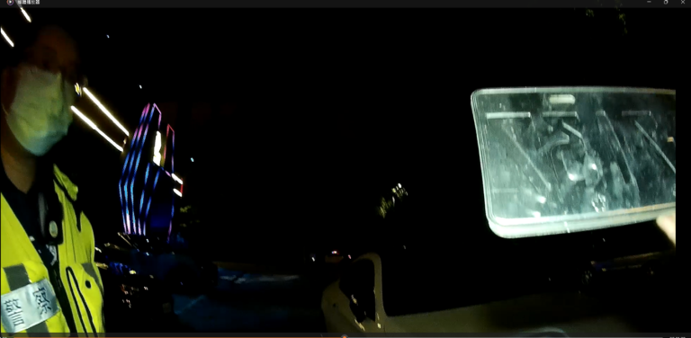 夜店續攤 豪車懸掛假車牌遭警攔查 頻問會不會被關?