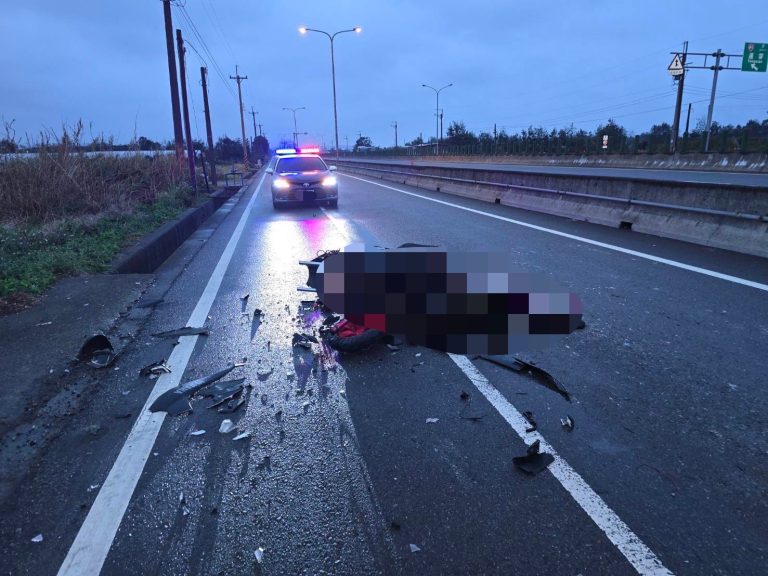 騎士西濱公路自撞亡 警方將釐清事故原因